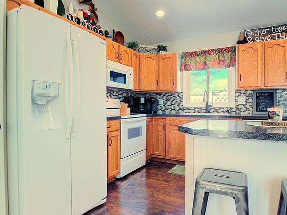 3rd image of 3099 Sunrise Ave