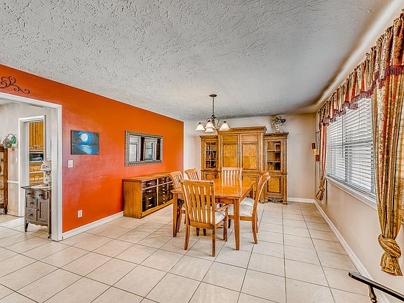 5th image of 1424 Arlingwood Ave