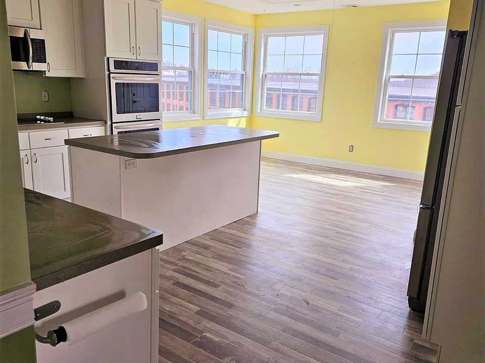 1st image of 23 West St #3