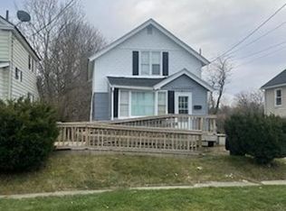 51 McArthur St, Pittsfield, MA 01201