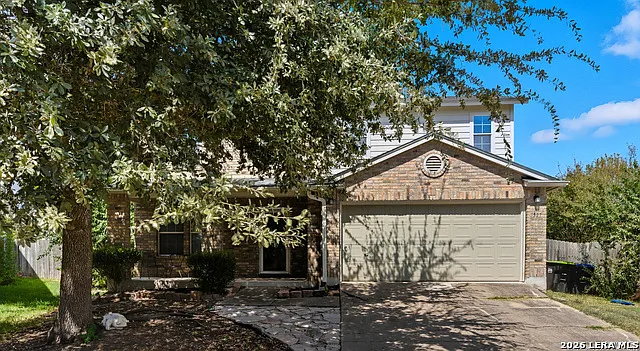 3 bed, 2.5 bath, 2721 sqft, $2,550 — Photo 1