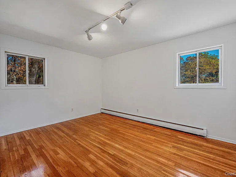 23 Princeton Dr — Photo 27