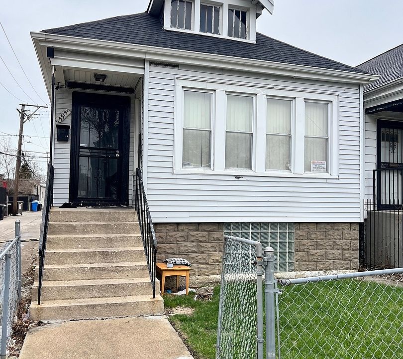 1st image of 5515 S Hoyne Ave
