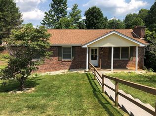 100 Eaton Ln, Bristol, TN 37620
