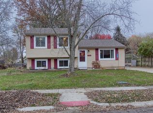 3646 Hendron Rd, Groveport, OH 43125