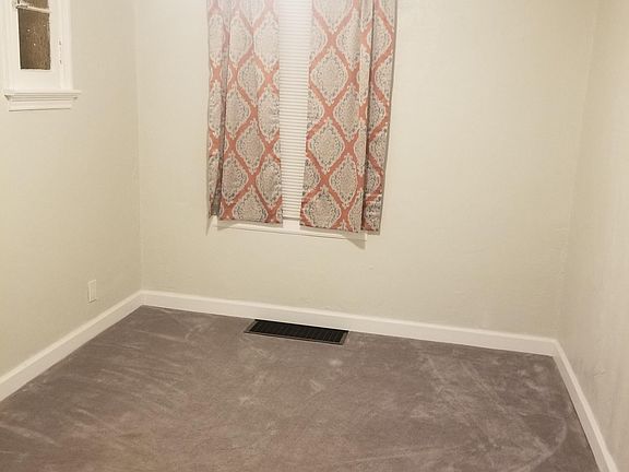 spare bedroom