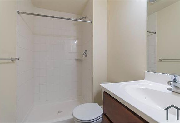5th image of 1908 N Marshall St #1