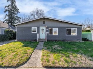 624 S Ivy St, Medford, OR 97501