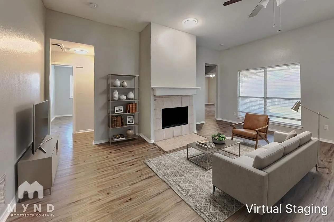 4 bed, 2.0 bath, 2008 sqft, $2,375 — Photo 2