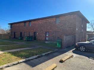 1069 Tallow Tree Ln, Harvey, LA 70058