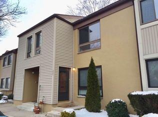 210 James Ct, Marlton, NJ 08053