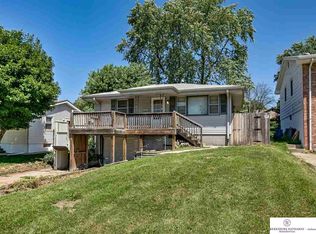 3834 Harrison St, Omaha, NE 68147