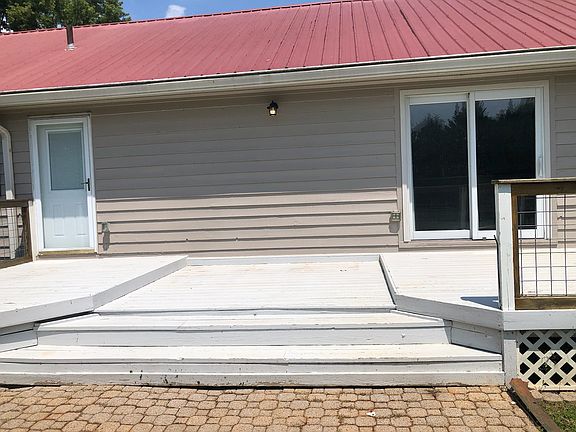 3rd image of 2809 Igou Ferry Rd
