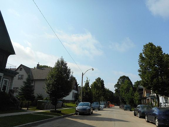 5th image of 2461 N Weil St