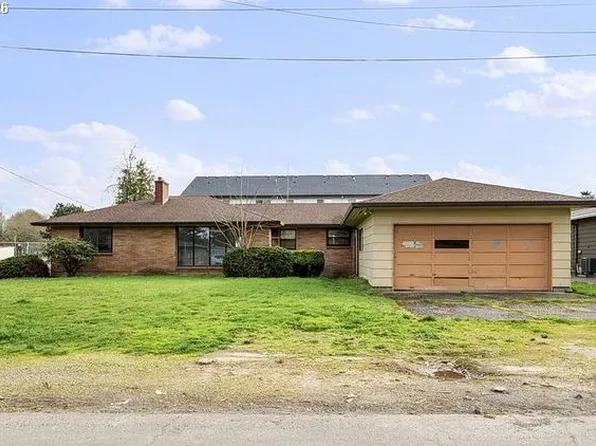 11272 NE Knott St, Portland, OR 97220