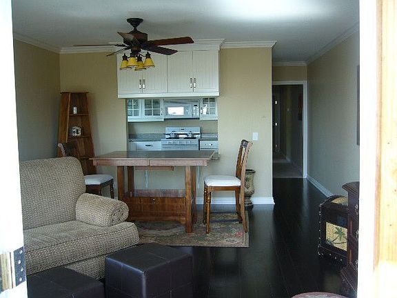 Apartment Living area