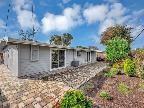 4th image of 3077 Mauricia Ave