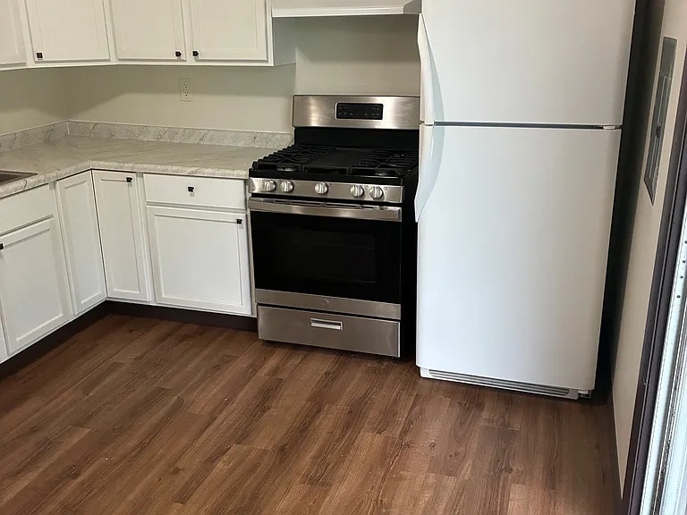 5566 Tulip Ave — Photo 4
