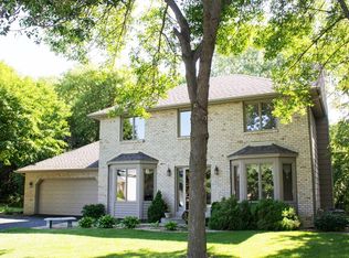 2701 Piper Ridge Ln, Excelsior, MN 55331