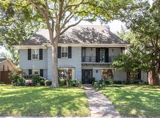 12 Cramptons Gap Dr, Richardson, TX 75080