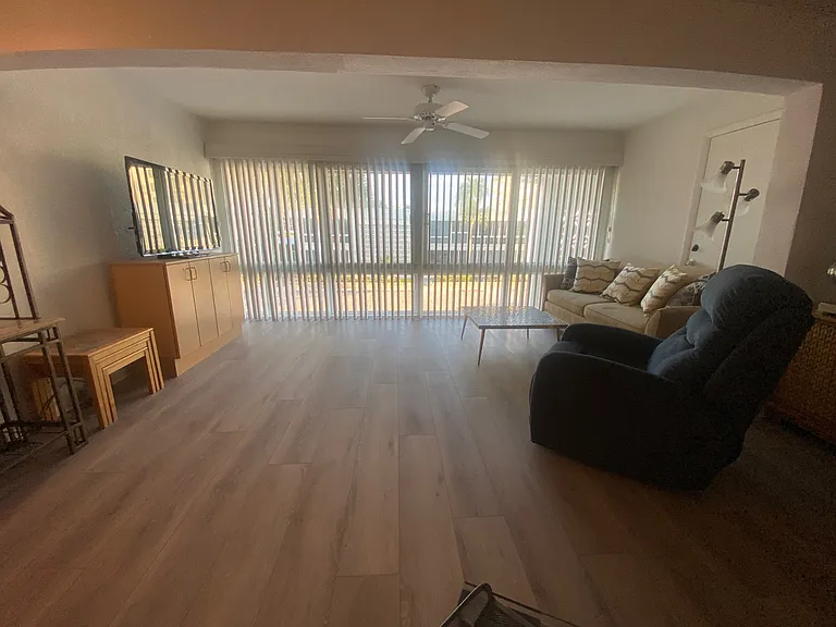 2100 Gulf Shore Blvd N #208 — Photo 5