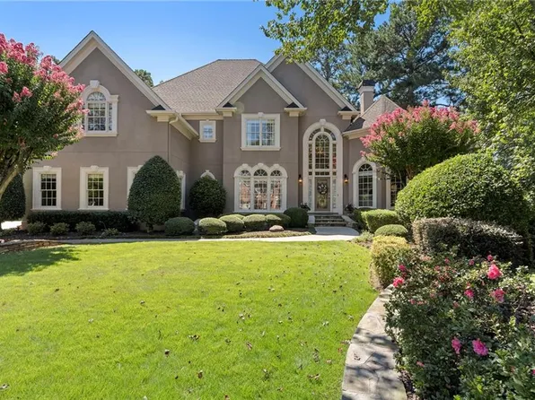 3815 Falls Landing Dr, Johns Creek, GA 30022
