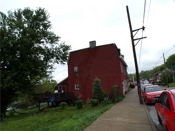 2nd image of 207-209 N 2nd St