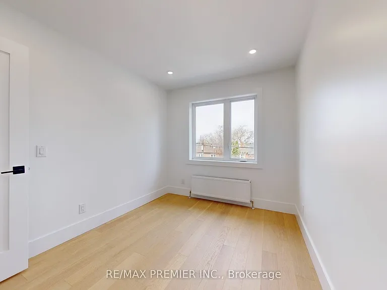 148 Lambton Ave #2 — Photo 9