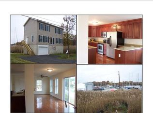 3762 Beach Dr, Edgewater, MD 21037