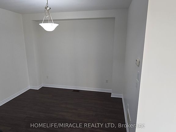 3rd image of 25 Phyllis Dr