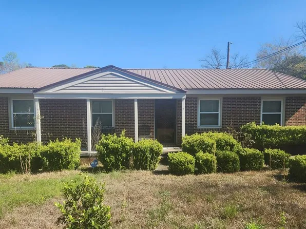 112 Park Cir, Fitzgerald, GA 31750