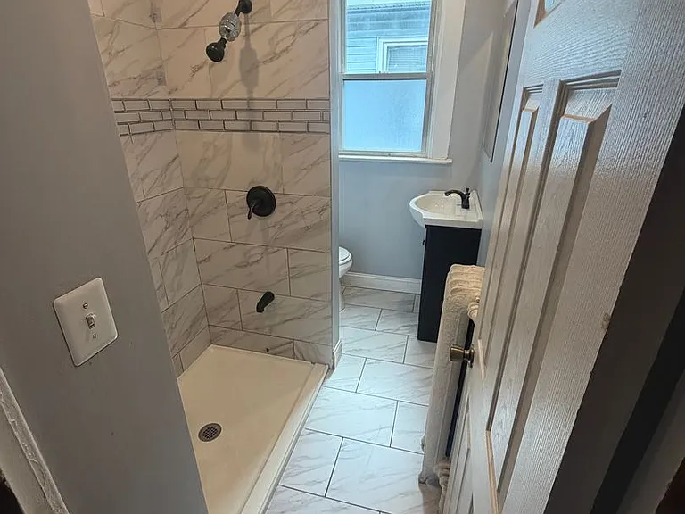 825 Myrtle Avenue — Photo 7