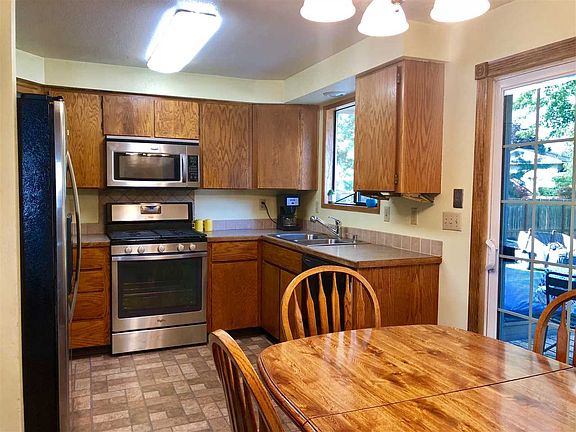 4th image of 14413 Sunnyside Dr