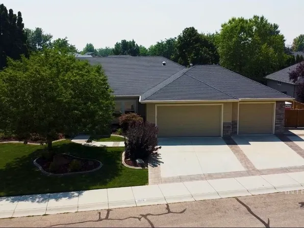 4525 W White Ash Dr, Meridian, ID 83646