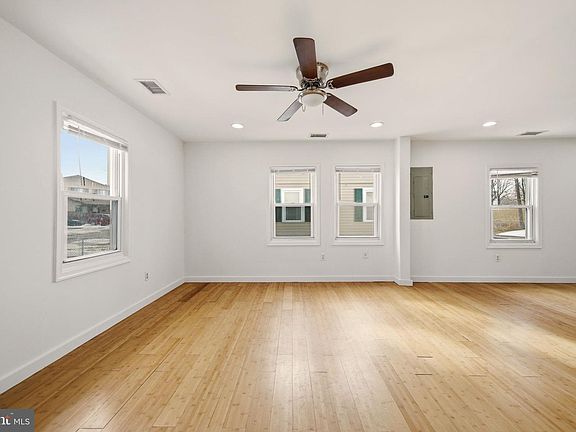 4th image of 1812 Kittyhawk Rd