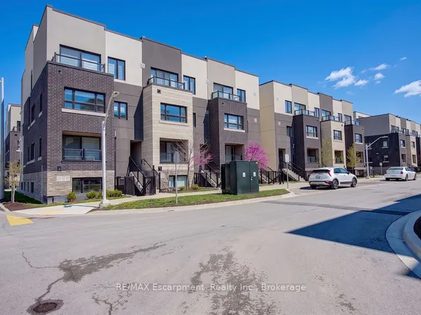 1127 Cooke Blvd #501, Burlington, ON L7T 0C3