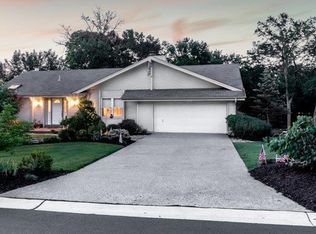 6 Burgundy Dr, Lake Saint Louis, MO 63367