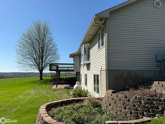 4th image of 705 Southern Hills Dr