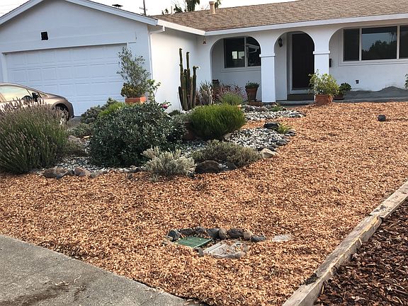 3rd image of 431 Donner Ave