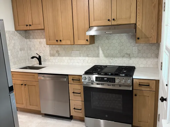 17 Dartmouth Ave APT 2A, Bridgewater, NJ 08807