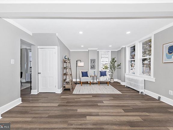 5th image of 2905 Goodwood Rd