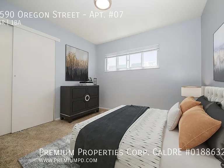 1590 Oregon St #7 — Photo 10