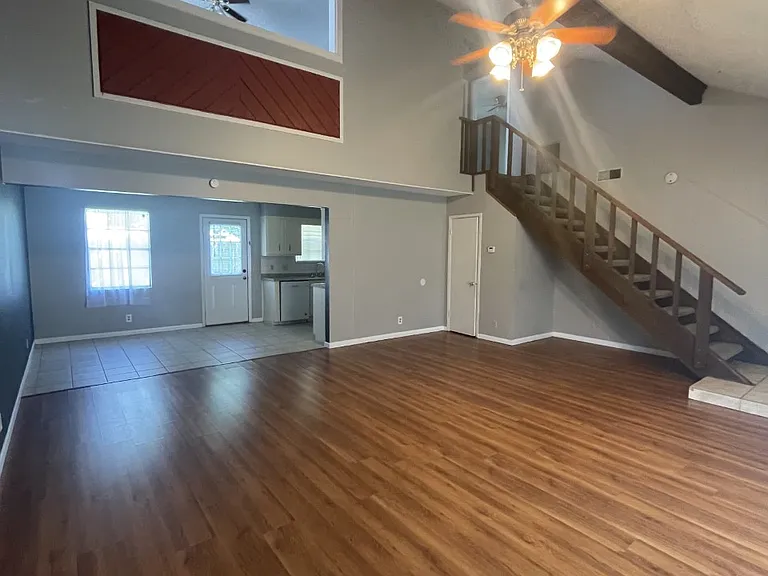 2721 Erwin St #2721 — Photo 3
