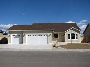 1487 Cardiff Dr, Gardnerville, NV 89410