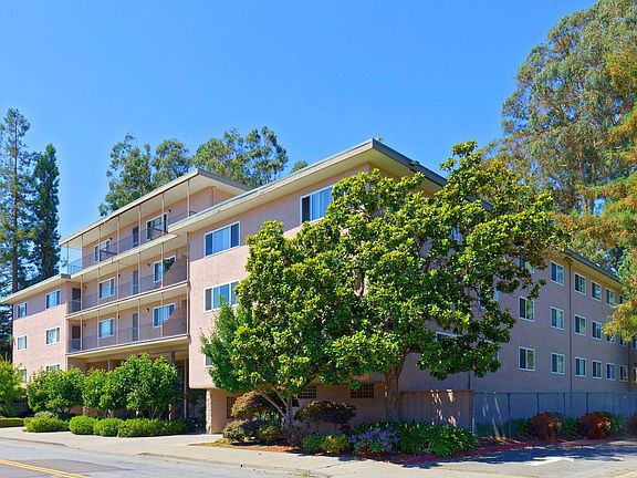 3rd image of 540 Callan Ave #312