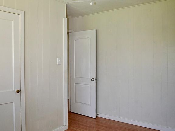 5th image of 1006 Haynes St