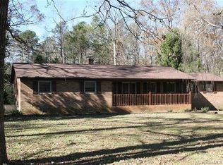 667 Barry Oak Rd, Cleveland, NC 27013