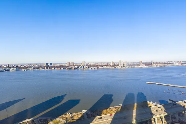 Sold by Nest Seekers International | media 13
