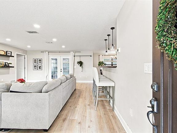 4th image of 9639 ALVERNON DRIVE