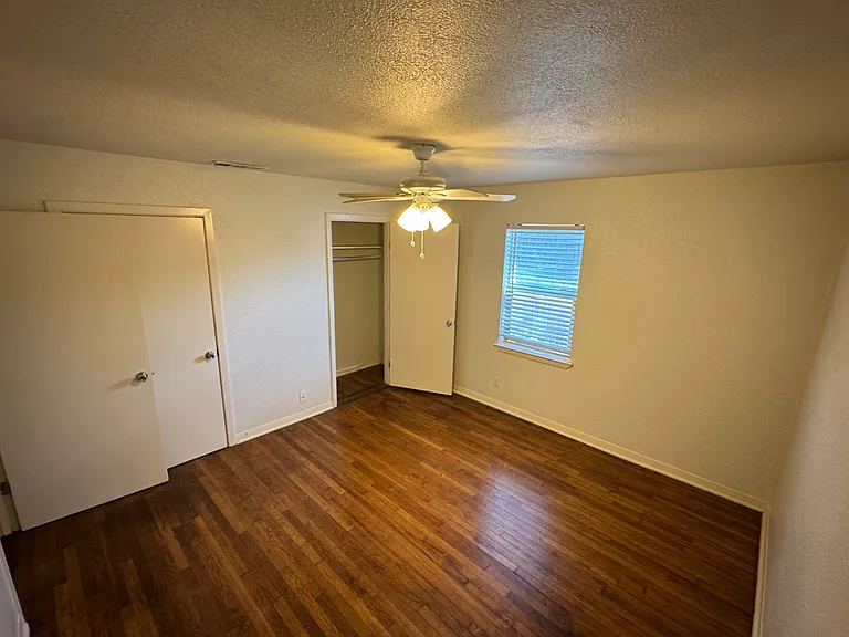 5708 Bolm Rd — Photo 5